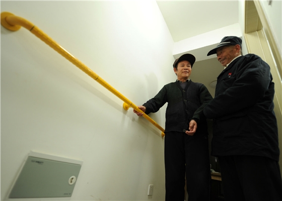 無(wú)障礙坡道扶手.jpg
