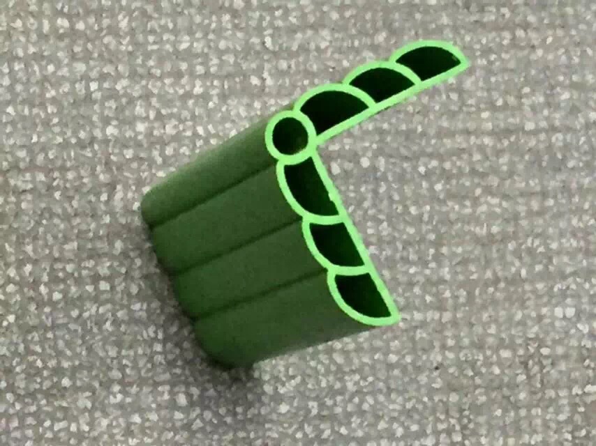 河南幼兒園橡膠護(hù)角,專為兒童設(shè)計的防護(hù)產(chǎn)品